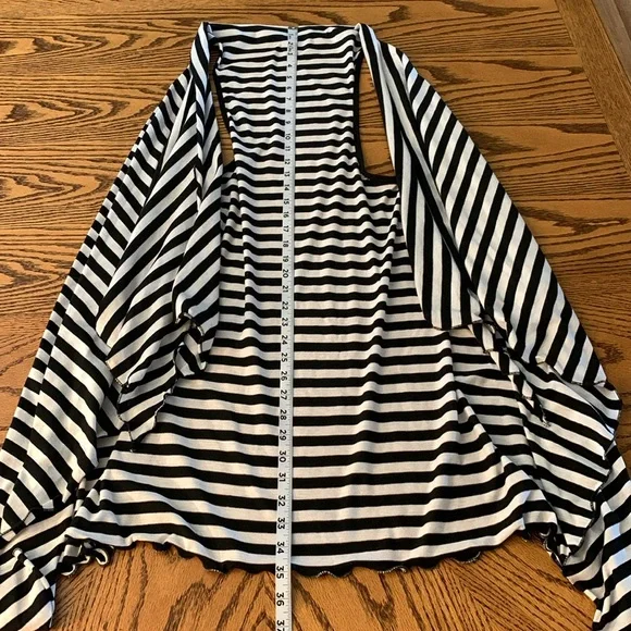 Black and White Layered Shrug / Layered Vest - Picture 3 of 5